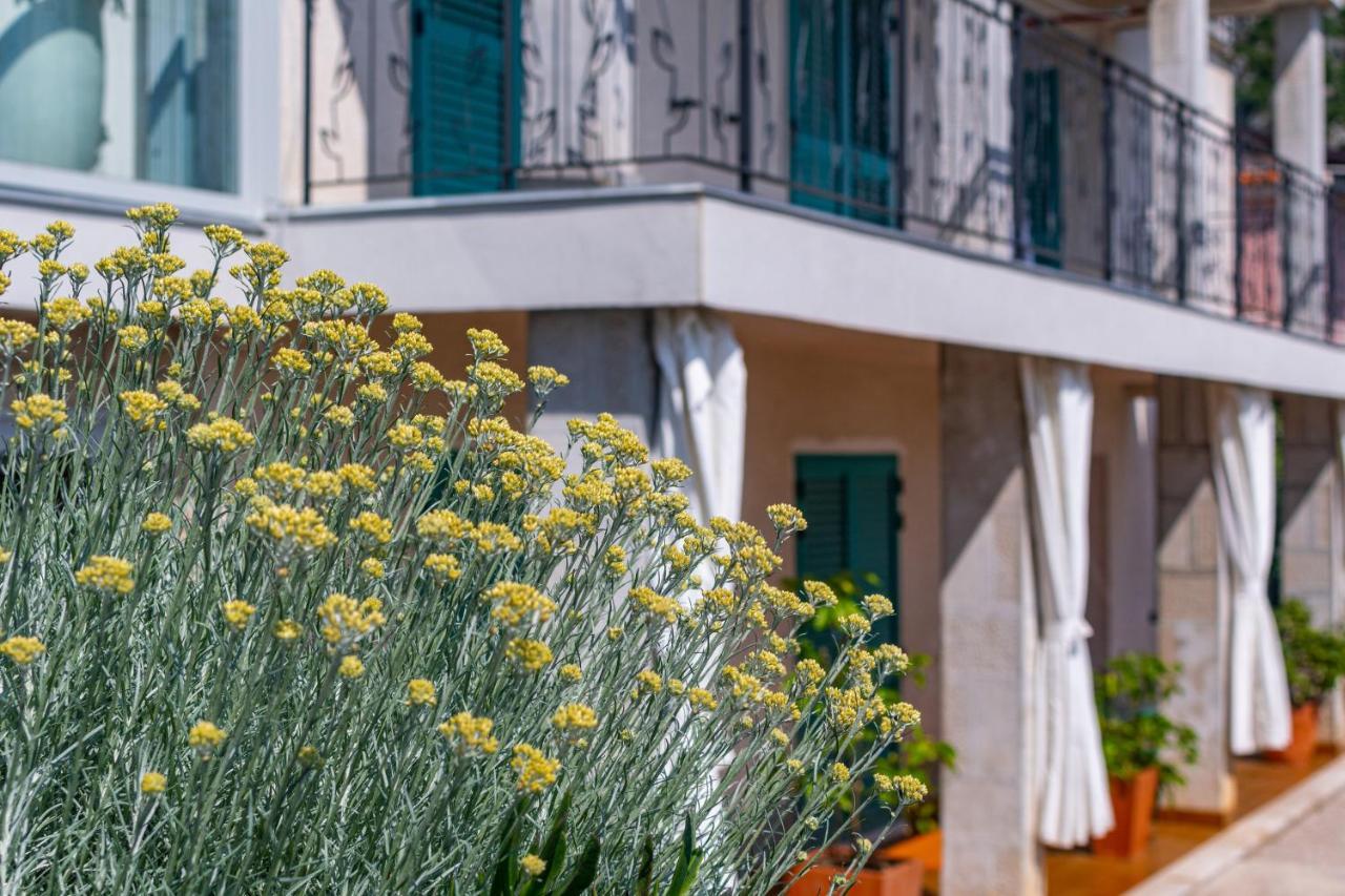 Apartments By The Sea Medveja, Opatija - 7720 Lovran Exteriér fotografie