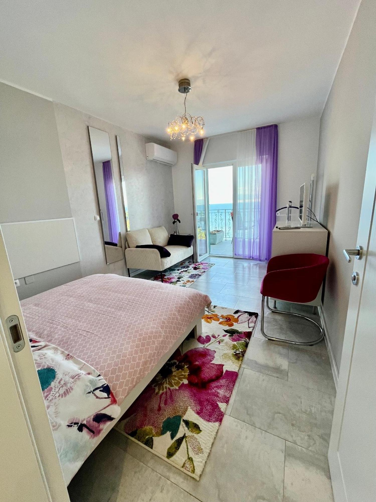 Apartments By The Sea Medveja, Opatija - 7720 Lovran Exteriér fotografie