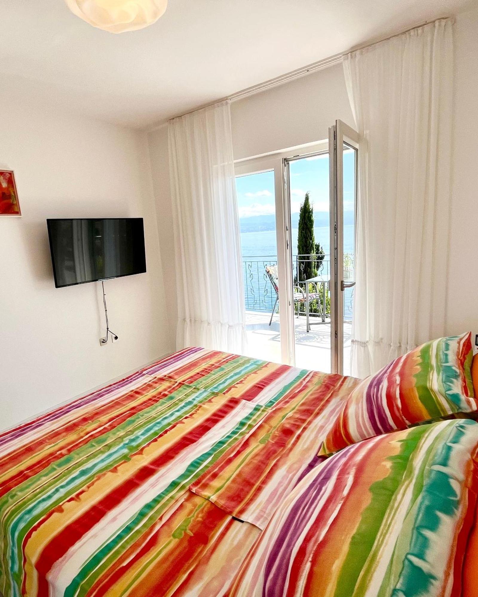 Apartments By The Sea Medveja, Opatija - 7720 Lovran Pokoj fotografie